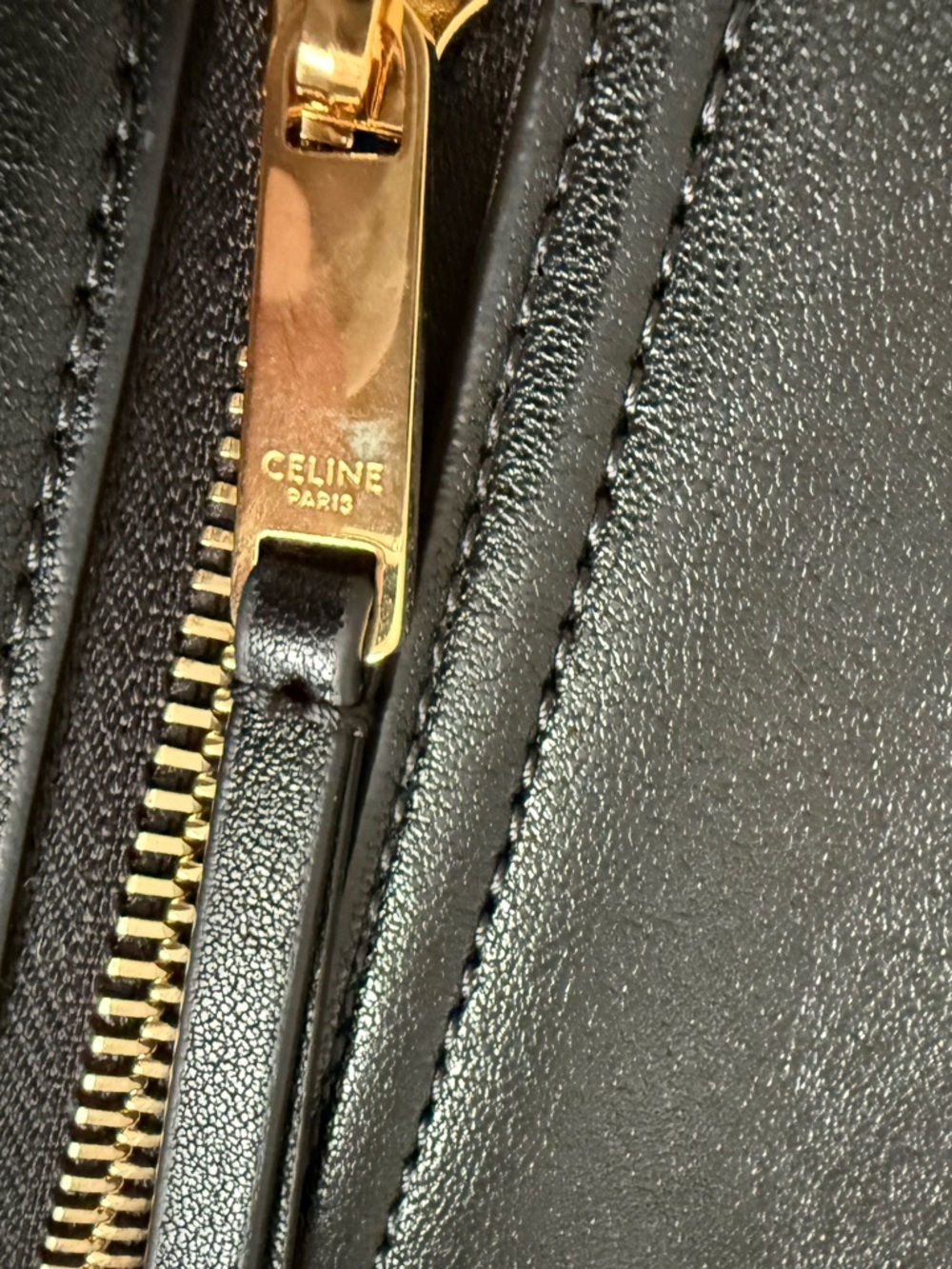 Celine Black Leather halfmoon Shoulder/crossbody Bag with Gold Triomphe logo - Picture 10 of 11